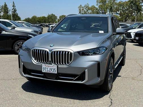 Gray Metallic 2026 BMW X5 sDrive40i