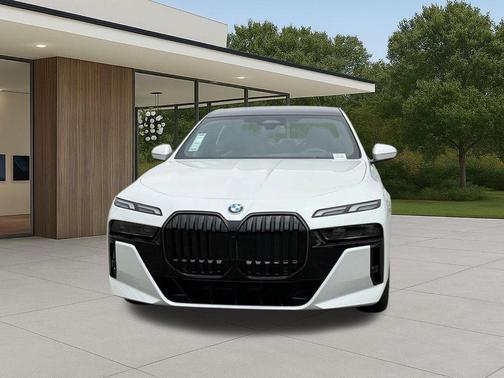 Mineral White Metallic 2026 BMW 760 760i xDrive