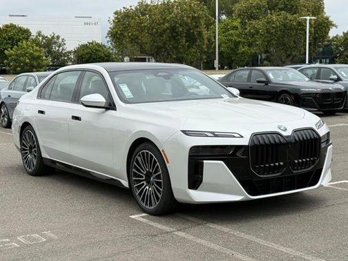 Mineral White Metallic 2026 BMW 760 760i xDrive