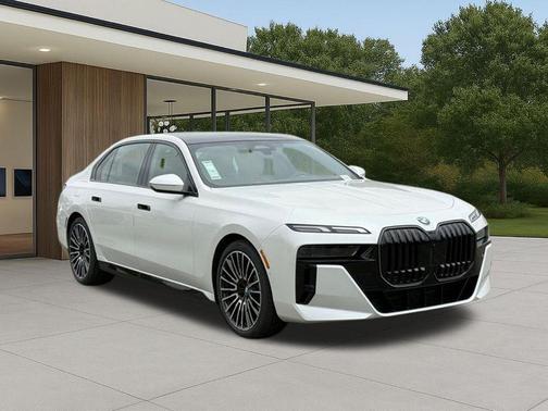 Mineral White Metallic 2026 BMW 760 760i xDrive
