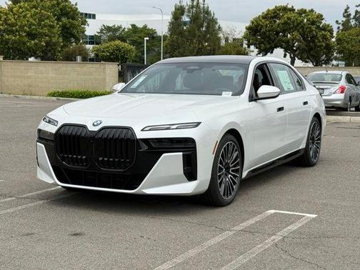 Mineral White Metallic 2026 BMW 760 760i xDrive