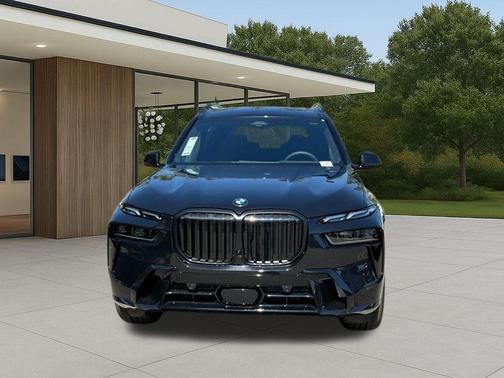 Black Sapphire Metallic 2026 BMW X7 xDrive40i