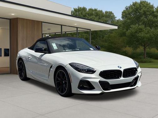 Alpine White 2026 BMW Z4 M40i