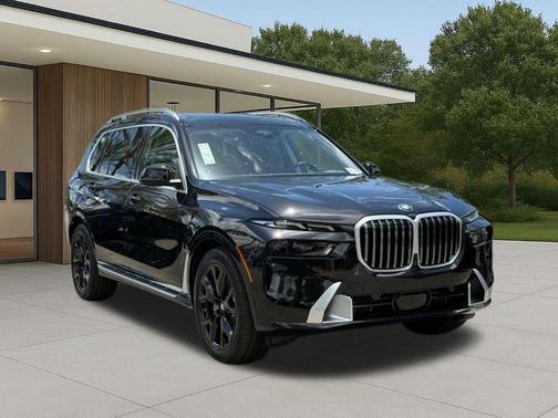 Black Sapphire Metallic 2027 BMW X7 xDrive40i