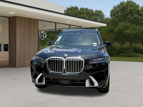 Black Sapphire Metallic 2027 BMW X7 xDrive40i