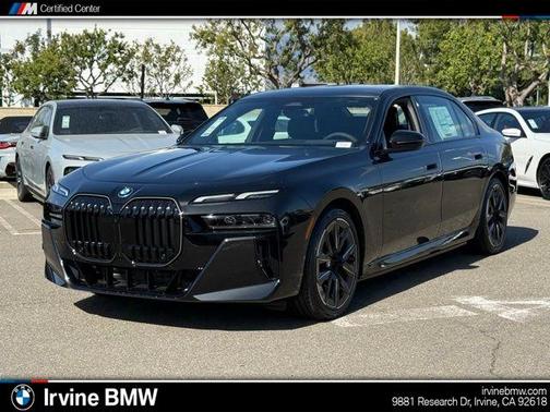 Black Sapphire Metallic 2026 BMW i7 EDrive50
