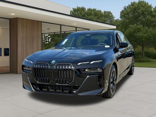 Black Sapphire Metallic 2026 BMW i7 EDrive50