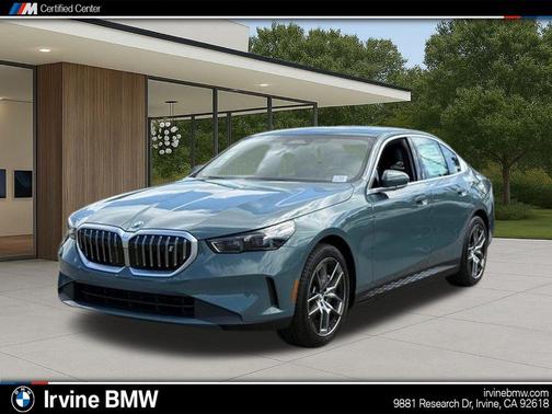 Green Metallic 2026 BMW i5 eDrive40