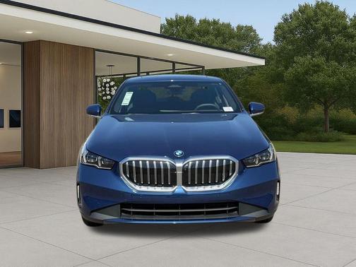 Phytonic Blue Metallic 2026 BMW 530 i