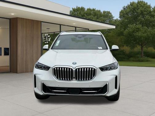 Mineral White Metallic 2026 BMW X5 PHEV xDrive50e
