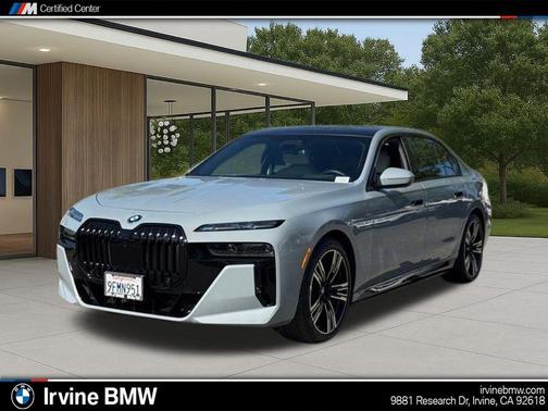 Brooklyn Gray Metallic 2023 BMW i7 xDrive60