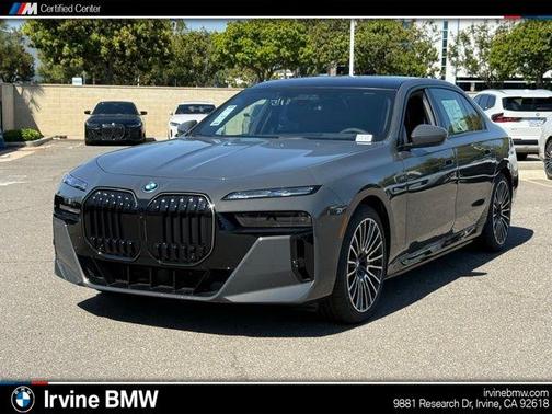 Gray Metallic 2026 BMW i7 EDrive50
