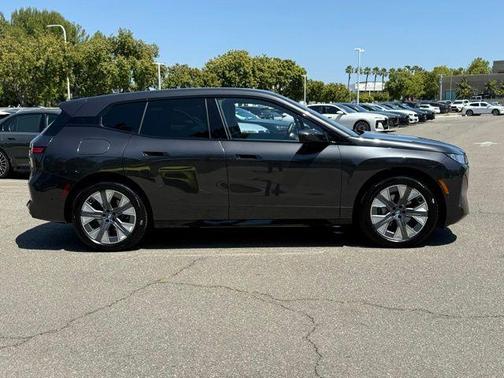 Dark Graphite Metallic 2026 BMW iX xDrive60