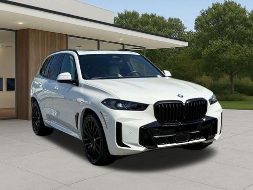 Alpine White 2024 BMW X5 sDrive40i
