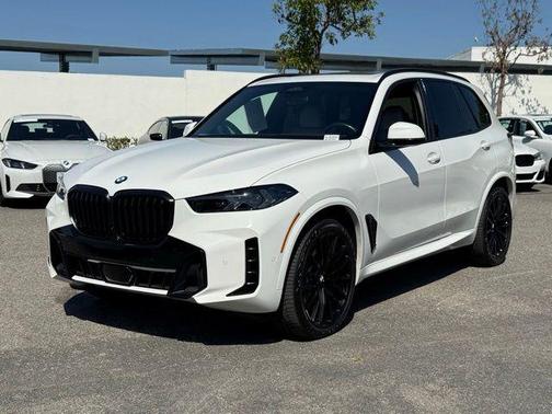 Alpine White 2024 BMW X5 sDrive40i