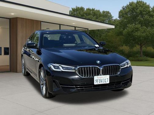 Black Sapphire Metallic 2023 BMW 530e 530e