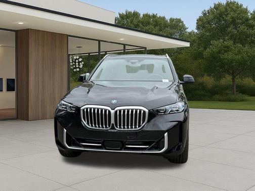 Black Sapphire Metallic 2026 BMW X5 PHEV xDrive50e
