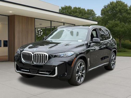 Black Sapphire Metallic 2026 BMW X5 PHEV xDrive50e