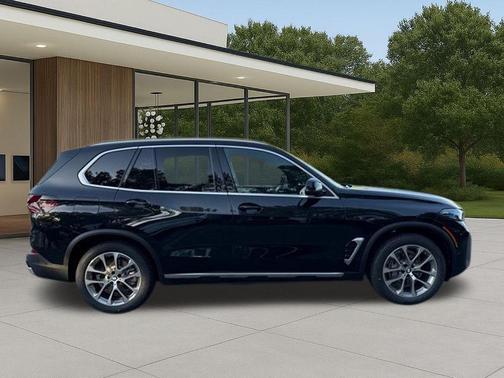 Black Sapphire Metallic 2026 BMW X5 xDrive40i