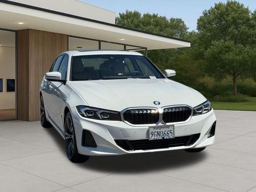 Alpine White 2023 BMW 330 i