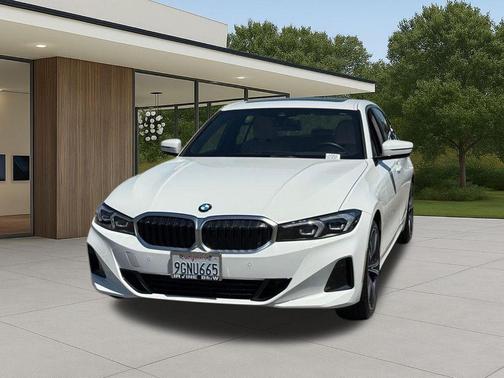 Alpine White 2023 BMW 330 i