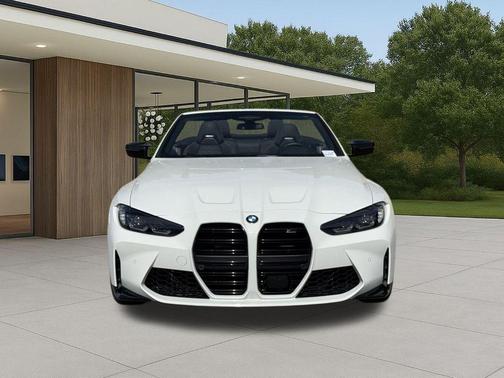 Alpine White 2022 BMW M4 Competition xDrive