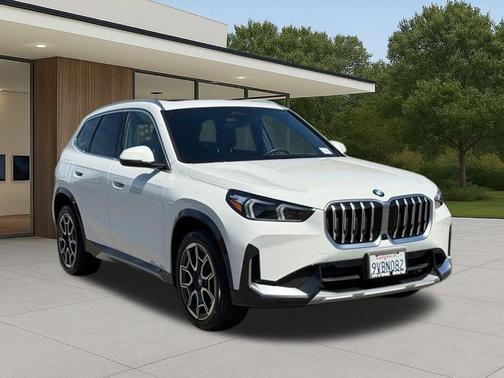 Alpine White 2026 BMW X1 xDrive28i