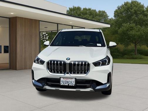Alpine White 2026 BMW X1 xDrive28i