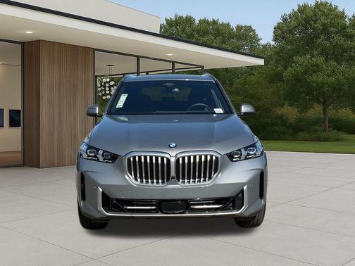Gray Metallic 2026 BMW X5 sDrive40i