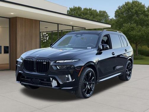 Black Sapphire Metallic 2025 BMW X7 M60i