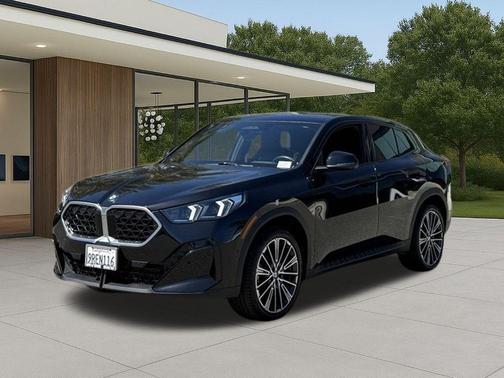 Black Sapphire Metallic 2025 BMW X2 xDrive28i