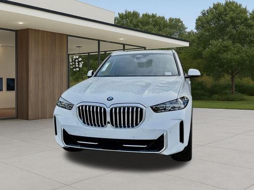 Alpine White 2026 BMW X5 sDrive40i