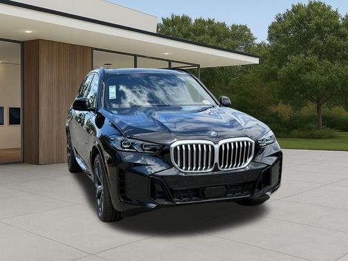 Black Sapphire Metallic 2026 BMW X5 PHEV xDrive50e