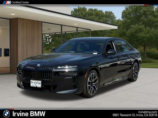 Black Sapphire Metallic 2025 BMW i7 xDrive60