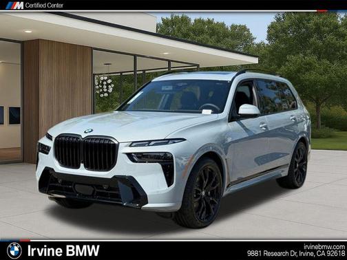 Gray Metallic 2026 BMW X7 xDrive40i