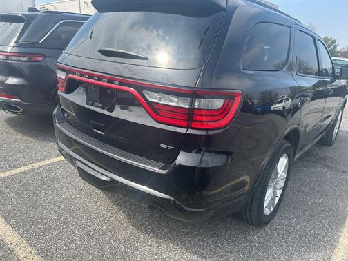 DB Black Crystal Clearcoat 2025 Dodge Durango GT Plus