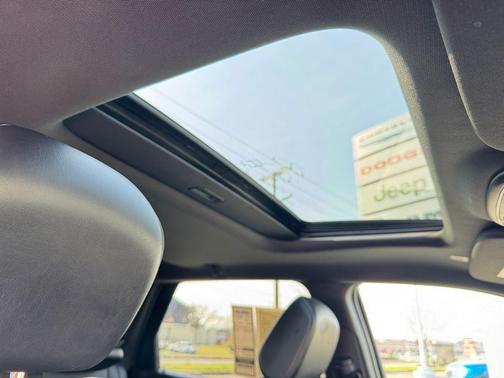 DB Black Crystal Clearcoat 2025 Dodge Durango GT Plus