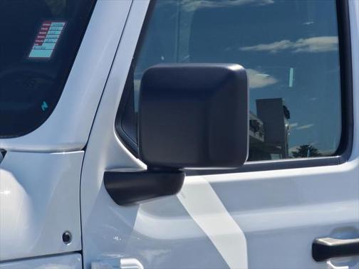 2022 Jeep Gladiator Sport S