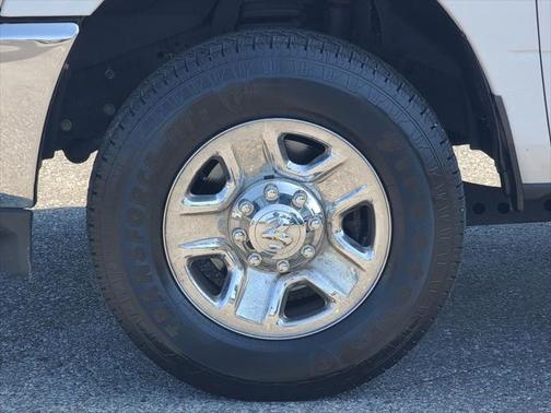 2021 RAM 2500 Tradesman Regular Cab 4x4 8' Box