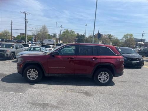 2023 Jeep Grand Cherokee Laredo