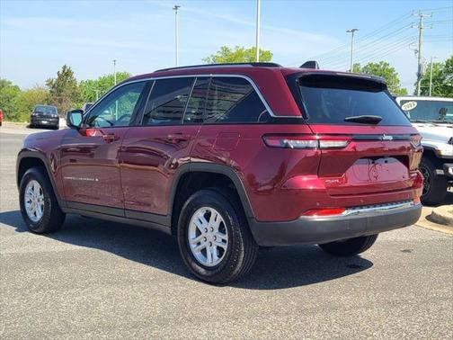 2023 Jeep Grand Cherokee Laredo