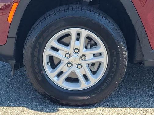 2023 Jeep Grand Cherokee Laredo