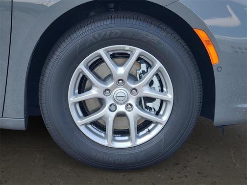 2025 Chrysler Pacifica L