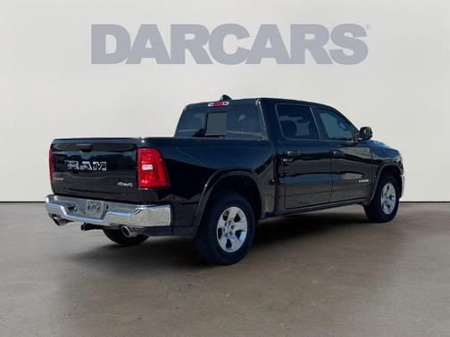 Diamond Black Crystal Pearlcoat 2025 RAM 1500 Big Horn/Lone Star