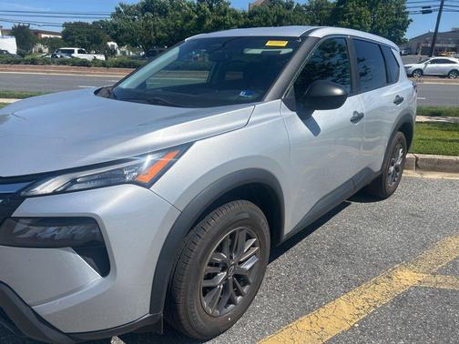 Brilliant Silver Metallic 2024 Nissan Rogue S