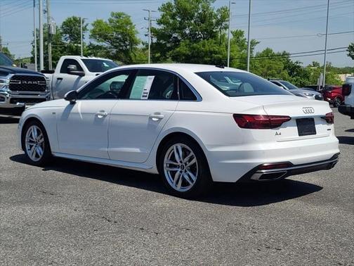 2023 Audi A4 45 S line Premium Plus