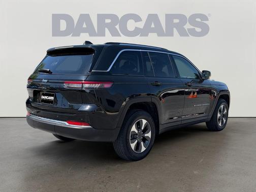 Diamond Black Crystal Pearlcoat 2022 Jeep Grand Cherokee 4xe Base