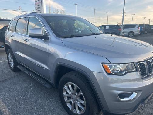 Billet Silver Metallic Clearcoat 2021 Jeep Grand Cherokee Laredo