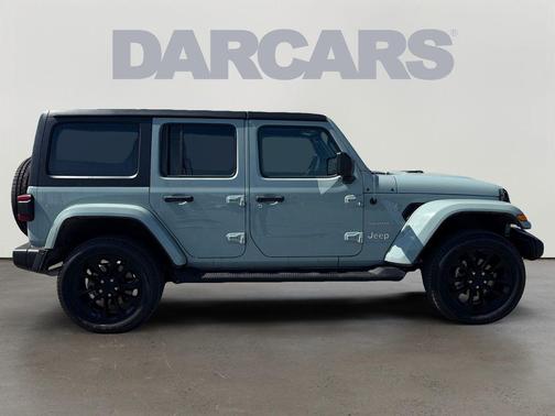 Earl Clearcoat 2023 Jeep Wrangler 4xe Sahara