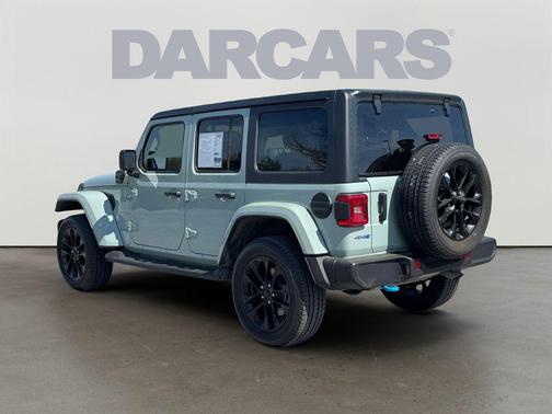 Earl Clearcoat 2023 Jeep Wrangler 4xe Sahara
